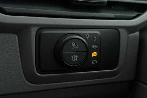 DC75FOU Volkswagen Transporter T28 Panel Van Commerce Pro SWB 150 PS 2.0 TDI 8sp Automatic Thumbnail #37