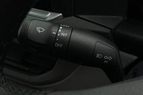 DC75FOU Volkswagen Transporter T28 Panel Van Commerce Pro SWB 150 PS 2.0 TDI 8sp Automatic Thumbnail #38