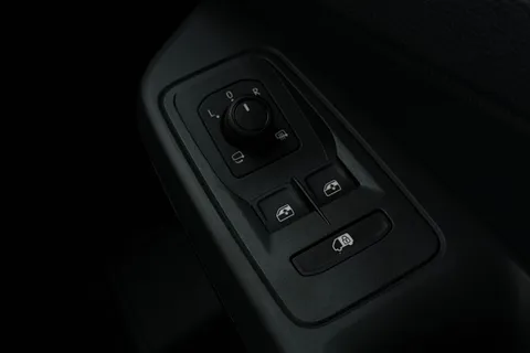 DF75ZTL Volkswagen Caddy C20 Cargo Commerce Pro SWB 122 PS 2.0 TDI 7sp DSG - Nav/Rear Camera Thumbnail #39