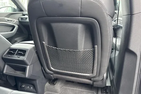 YH72KDJ Audi e-tron Black Edition 55 quattro 300,00 kW Thumbnail #42