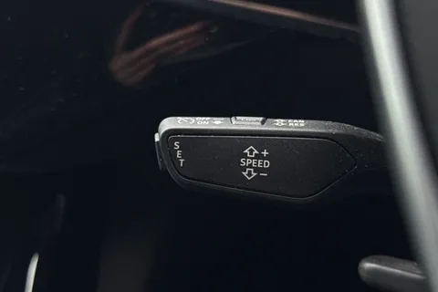 YH72KDJ Audi e-tron Black Edition 55 quattro 300,00 kW Thumbnail #56