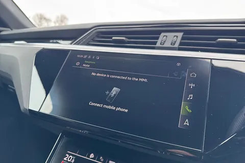 YH72KDJ Audi e-tron Black Edition 55 quattro 300,00 kW Thumbnail #60