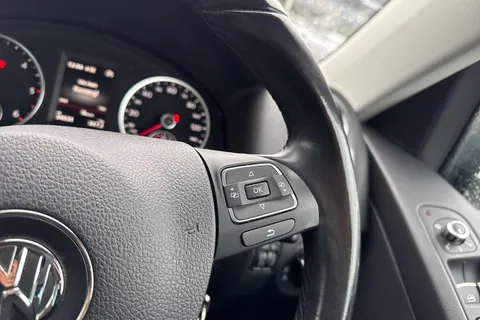 VE15VCC Volkswagen Tiguan 2.0 TDI BlueMotion Tech Match 2WD Euro 5 (s/s) 5dr Thumbnail #40