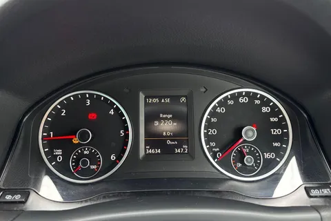 VE15VCC Volkswagen Tiguan 2.0 TDI BlueMotion Tech Match 2WD Euro 5 (s/s) 5dr Thumbnail #44