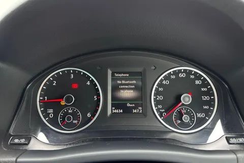 VE15VCC Volkswagen Tiguan 2.0 TDI BlueMotion Tech Match 2WD Euro 5 (s/s) 5dr Thumbnail #45