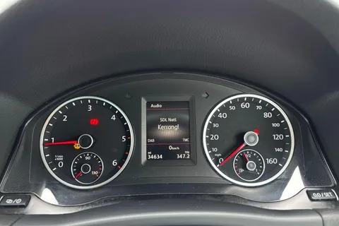 VE15VCC Volkswagen Tiguan 2.0 TDI BlueMotion Tech Match 2WD Euro 5 (s/s) 5dr Thumbnail #47