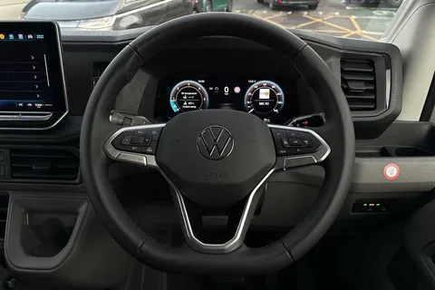 BJ75OUU Volkswagen Crafter 2.0 TDI 163PS HDE Commerce Plus Low Roof Van Auto +Tow Pack Thumbnail #13