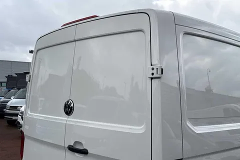 BK75LLT Volkswagen Crafter 2.0 TDI 163PS HDE Commerce Plus Low Roof Van Auto + Towpack Thumbnail #32