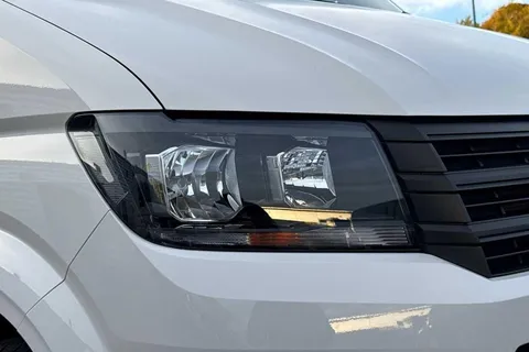 BJ75OVZ Volkswagen Crafter 2.0 TDI 163PS HDE Commerce Plus Low Roof Van Auto +Tow Pack Thumbnail #28