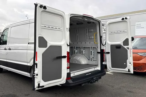 BK75LLT Volkswagen Crafter 2.0 TDI 163PS HDE Commerce Plus Low Roof Van Auto + Towpack Thumbnail #37