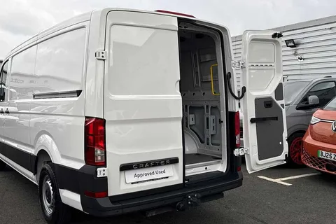 BK75LLT Volkswagen Crafter 2.0 TDI 163PS HDE Commerce Plus Low Roof Van Auto + Towpack Thumbnail #38