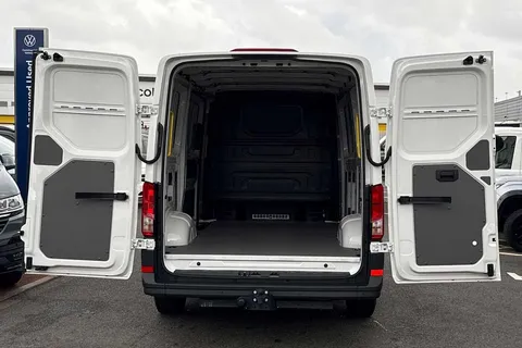 BK75LLT Volkswagen Crafter 2.0 TDI 163PS HDE Commerce Plus Low Roof Van Auto + Towpack Thumbnail #39
