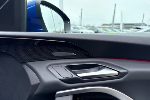  Audi Q5 2.0 TDI S line S Tronic quattro Euro 6 (s/s) 5dr Thumbnail #18