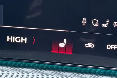  Audi Q5 2.0 TDI S line S Tronic quattro Euro 6 (s/s) 5dr Thumbnail #61