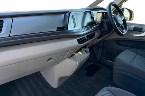 DA25YFU Volkswagen California 2.0 TDI Beach Camper 5dr DSG Thumbnail #2