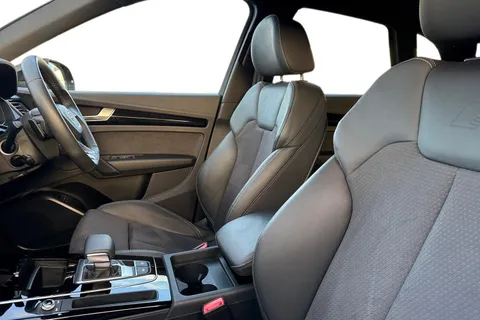 YF73HYK Audi Q5 Black Edition 50 TFSI e quattro 299 PS S tronic Thumbnail #17