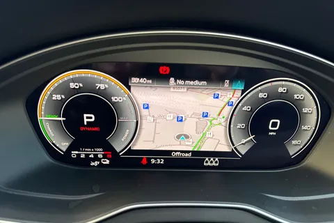 YF73HYK Audi Q5 Black Edition 50 TFSI e quattro 299 PS S tronic Thumbnail #31