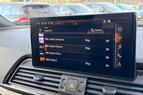 YF73HYK Audi Q5 Black Edition 50 TFSI e quattro 299 PS S tronic Thumbnail #35