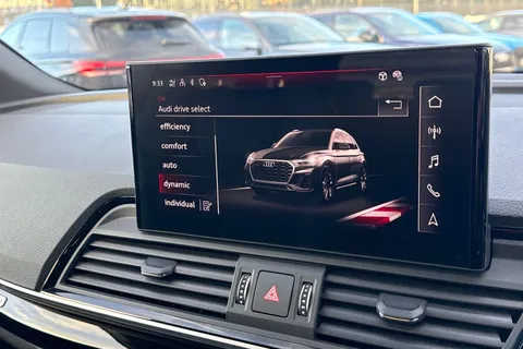 YF73HYK Audi Q5 Black Edition 50 TFSI e quattro 299 PS S tronic Thumbnail #41