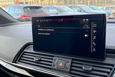 YF73HYK Audi Q5 Black Edition 50 TFSI e quattro 299 PS S tronic Thumbnail #44