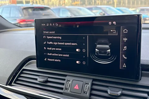 YF73HYK Audi Q5 Black Edition 50 TFSI e quattro 299 PS S tronic Thumbnail #47