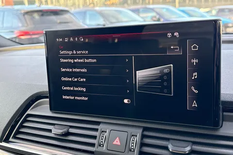 YF73HYK Audi Q5 Black Edition 50 TFSI e quattro 299 PS S tronic Thumbnail #48