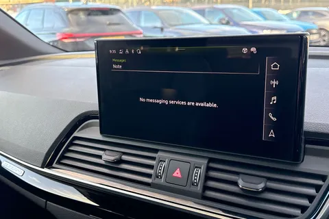 YF73HYK Audi Q5 Black Edition 50 TFSI e quattro 299 PS S tronic Thumbnail #54