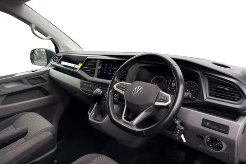 CX74LTN Volkswagen Transporter 2.0 TDI T32 Highline Kombi DSG FWD SWB Euro 6 (s/s) 5dr Thumbnail #9