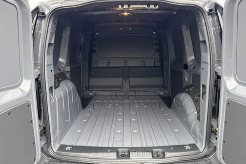 CX75JWK Volkswagen Caddy 2.0 TDI C20 Commerce SWB Euro 6 (s/s) 5dr Thumbnail #10