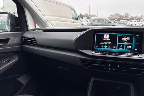 CX75JWK Volkswagen Caddy 2.0 TDI C20 Commerce SWB Euro 6 (s/s) 5dr Thumbnail #15