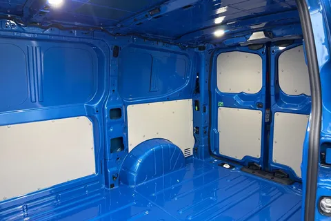 CX75JXZ Volkswagen Transporter 2.0 TDI T28 Commerce Pro Auto FWD SWB Euro 6 (s/s) 5dr Thumbnail #19