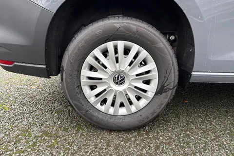 CX75JWK Volkswagen Caddy 2.0 TDI C20 Commerce SWB Euro 6 (s/s) 5dr Thumbnail #23