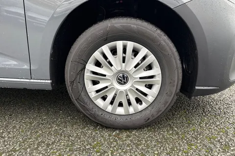 CX75JWK Volkswagen Caddy 2.0 TDI C20 Commerce SWB Euro 6 (s/s) 5dr Thumbnail #24