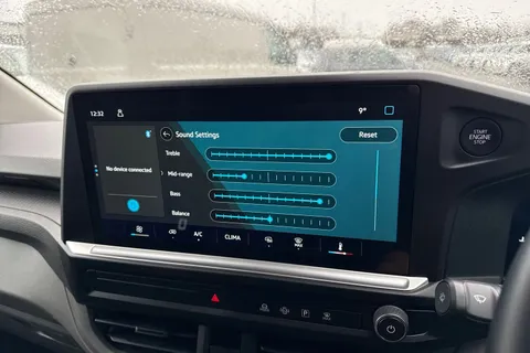 CX25LMV Volkswagen Transporter 2.0 TDI T28 Commerce Plus FWD SWB Euro 6 (s/s) 5dr Thumbnail #34