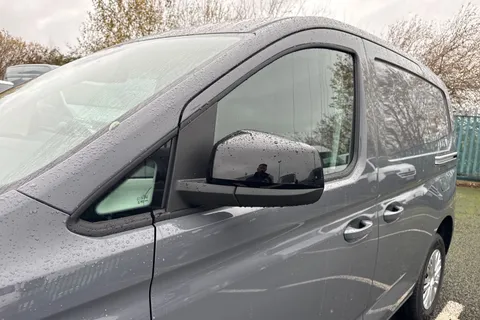 CX75JWK Volkswagen Caddy 2.0 TDI C20 Commerce SWB Euro 6 (s/s) 5dr Thumbnail #27