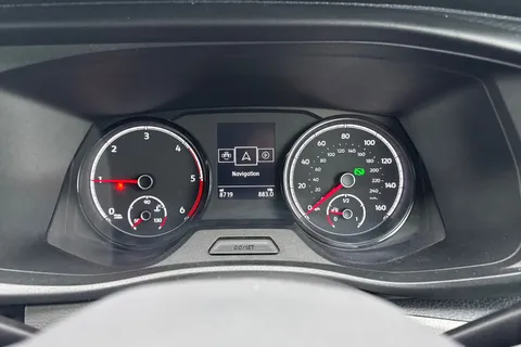 CX74LTN Volkswagen Transporter 2.0 TDI T32 Highline Kombi DSG FWD SWB Euro 6 (s/s) 5dr Thumbnail #33