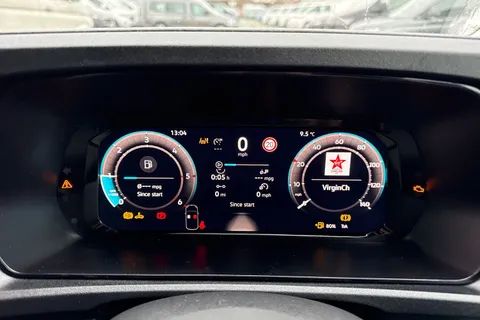 CX75JWK Volkswagen Caddy 2.0 TDI C20 Commerce SWB Euro 6 (s/s) 5dr Thumbnail #29