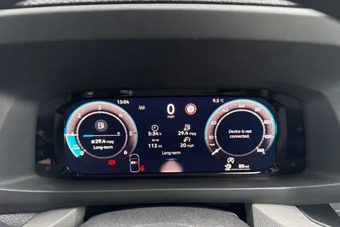 CX75JWV Volkswagen Crafter 2.0 TDI CR35 Commerce FWD LWB High Roof Euro 6 (s/s) 5dr Thumbnail #29