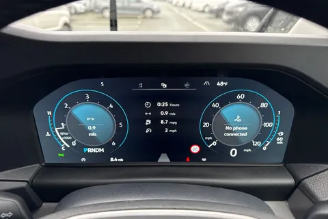 CX75JXZ Volkswagen Transporter 2.0 TDI T28 Commerce Pro Auto FWD SWB Euro 6 (s/s) 5dr Thumbnail #30