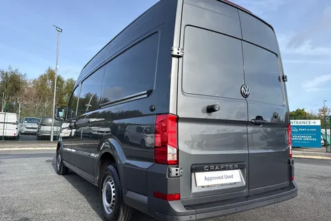 DG25EFA Volkswagen Crafter 2.0 TDI 140PS Commerce Plus High Roof Van Thumbnail #8
