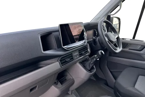 DG25EFA Volkswagen Crafter 2.0 TDI 140PS Commerce Plus High Roof Van Thumbnail #15