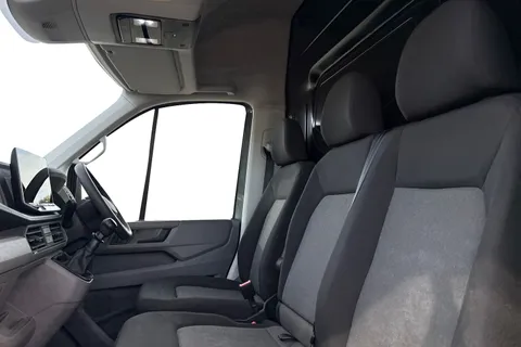 DG25EFA Volkswagen Crafter 2.0 TDI 140PS Commerce Plus High Roof Van Thumbnail #16