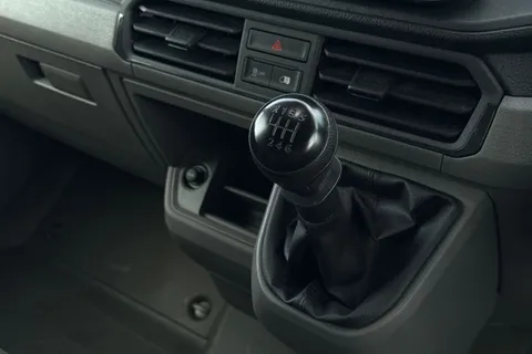 DG25EFA Volkswagen Crafter 2.0 TDI 140PS Commerce Plus High Roof Van Thumbnail #23