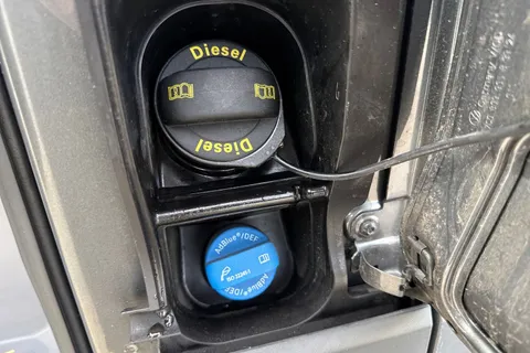 DG25EFA Volkswagen Crafter 2.0 TDI 140PS Commerce Plus High Roof Van Thumbnail #25