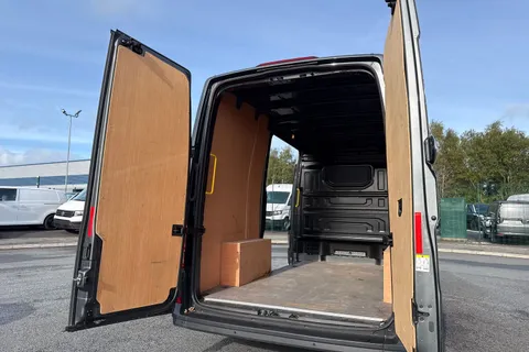 DG25EFA Volkswagen Crafter 2.0 TDI 140PS Commerce Plus High Roof Van Thumbnail #32