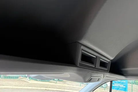 DG25EFA Volkswagen Crafter 2.0 TDI 140PS Commerce Plus High Roof Van Thumbnail #34