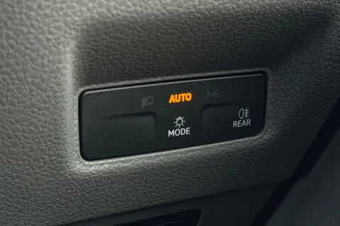 DG25EFA Volkswagen Crafter 2.0 TDI 140PS Commerce Plus High Roof Van Thumbnail #45