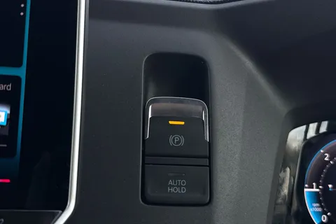 DG25EFA Volkswagen Crafter 2.0 TDI 140PS Commerce Plus High Roof Van Thumbnail #46