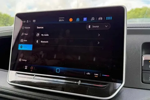 DG25EJU Volkswagen Crafter 2.0 TDI 140PS Commerce Plus High Roof Van Thumbnail #50