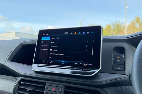 DG25EFA Volkswagen Crafter 2.0 TDI 140PS Commerce Plus High Roof Van Thumbnail #55